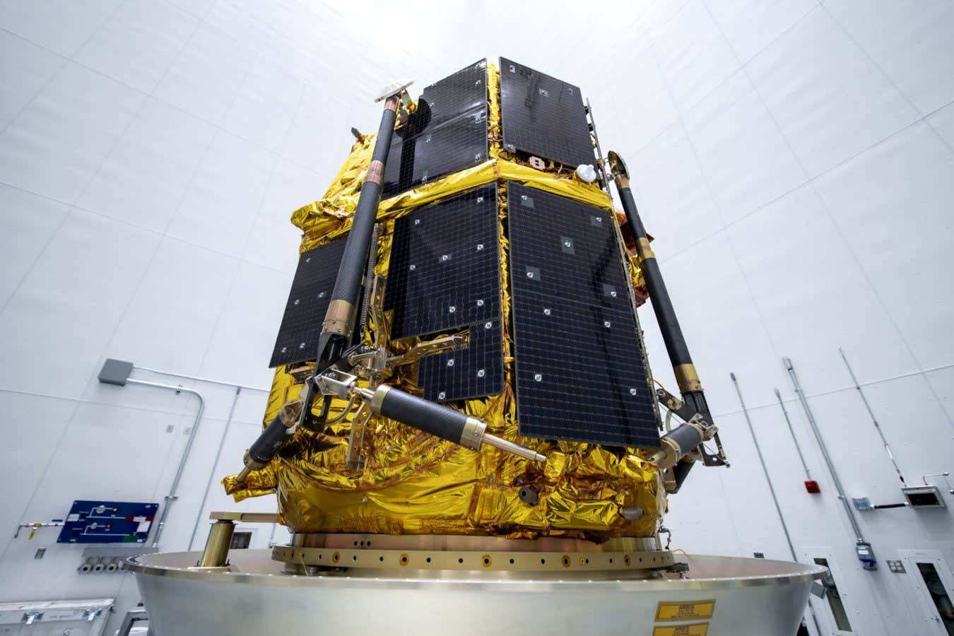 The RESILIENCE Lunar Lander seen integrated into the SpaceX Falcon 9 Launch Vehicle Adapter 7 days before the scheduled launch, at the Payload Processing Facility, US Space Force Station, Fla.