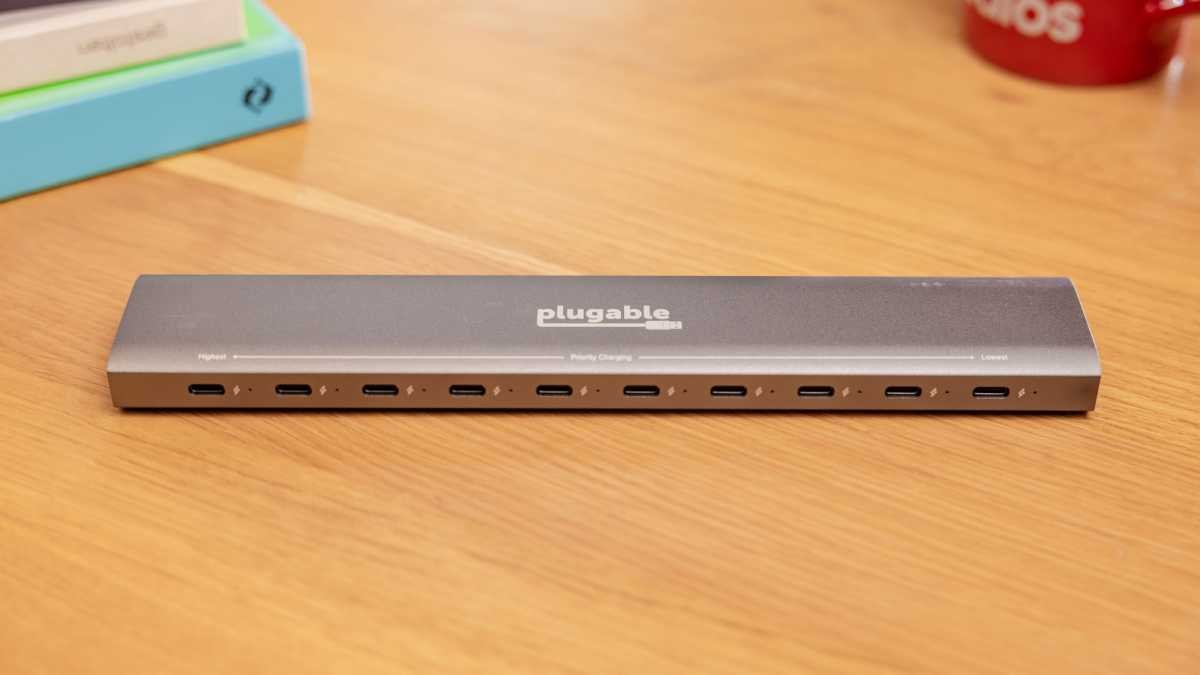 Plugbar 10 Port PS 10CC USB C Charger straight