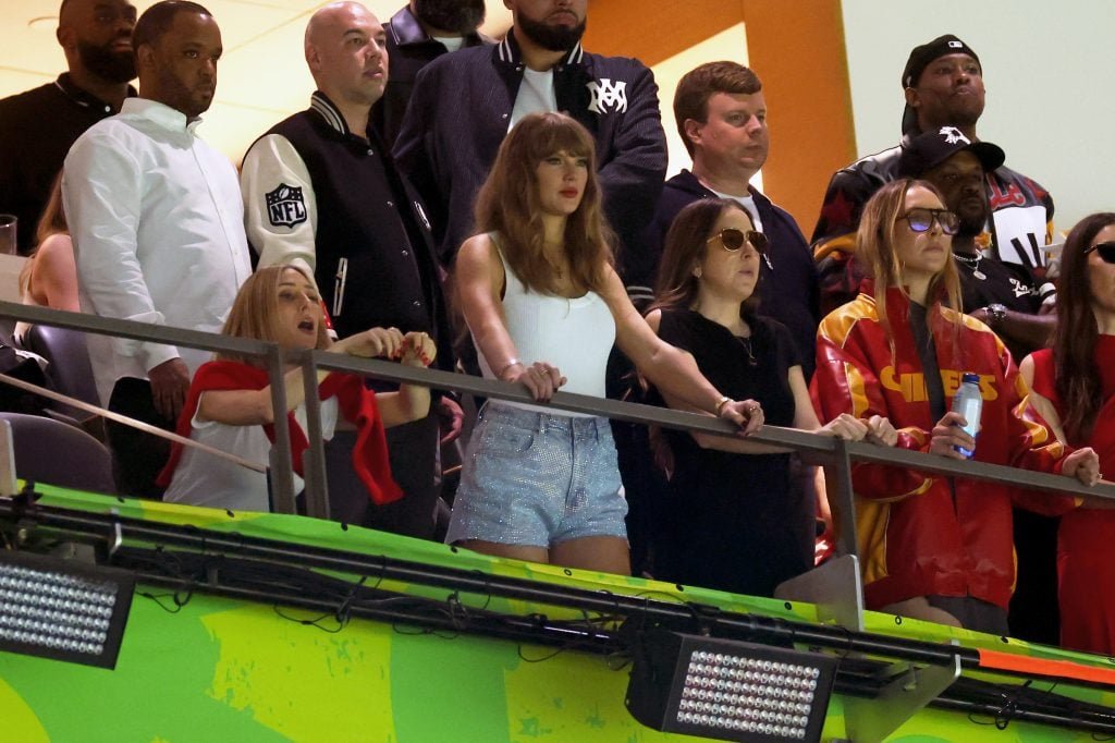 Ashley Avignone, Taylor Swift, Alana Haim and Este Haim participate in the Super Bowl Lix at Caesar's Superdome on February 9, 2025 in New Orleans, Louisiana.