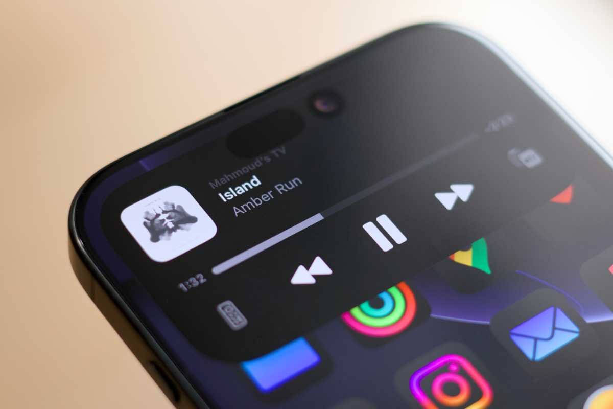 iPhone 16 Pro Max Dynamic Island