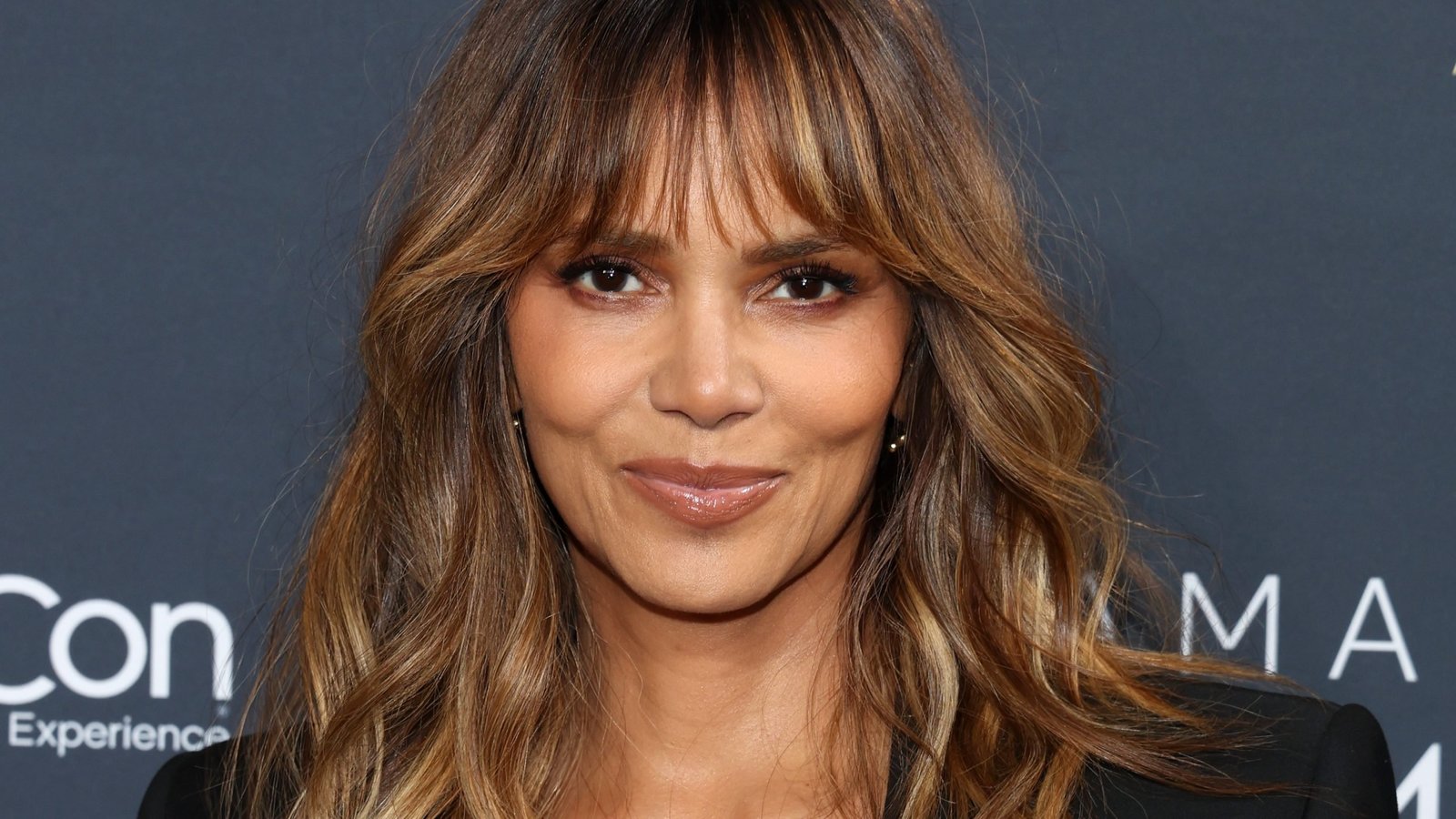Halle Berry & Boyfriend Share Bedroom Video: Happy Boning to Us!